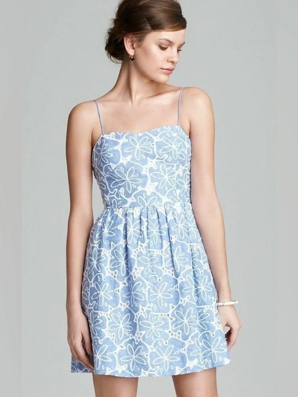 Lilly Pulitzer Bethany Tide Blue Hollar For A Dollar Chambray Eyelet - Picture 3 of 8